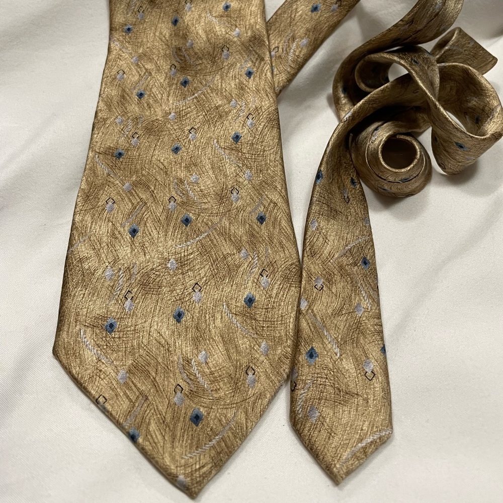 Alexander Lloyd Tie
